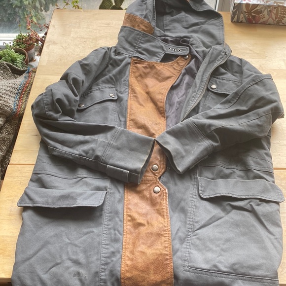 Jacket - Picture 1 of 4